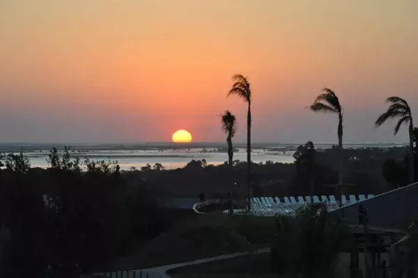 Un parque acuático de 40 hectáreas alberga piletas termales a sólo 3 kilómetros de Victoria