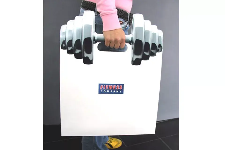 ¡Esa bolsa debe pesar una tonelada!