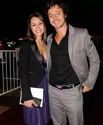 Pampita y Benja Vicuña fueron al estreno de Eva: El Gran Musical Argentino en el Teatro Lola Membrives.