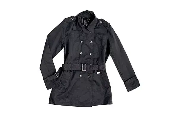 Clásico con doble abotonadura (47 Street, $899)