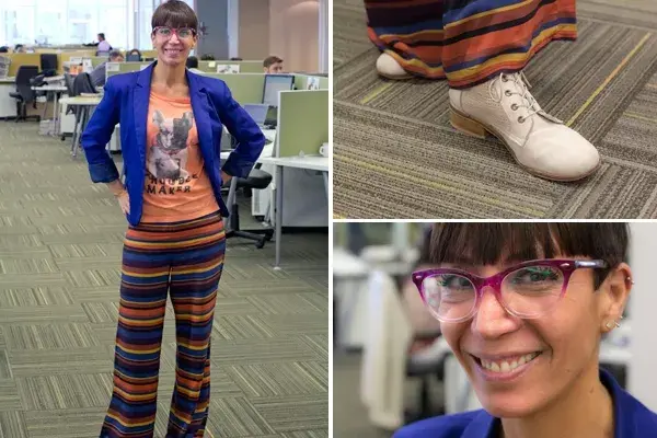 ¿Quién dijo que no se le pude sumar color a un look de oficina? Mirá esta opción: blazer azul klein, remera con estampa animal, pantalones a rayas en los mismos tonos y botitas No nos olvidemos de los lentes ¡Muuucha onda y actitud!