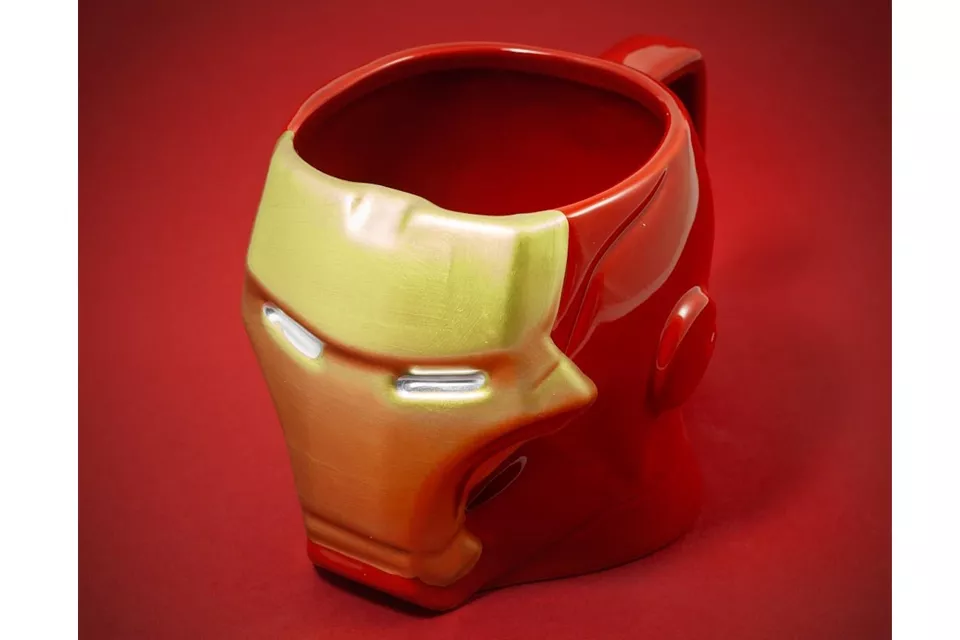Una taza de Ironman para desayunar como un superhéroe