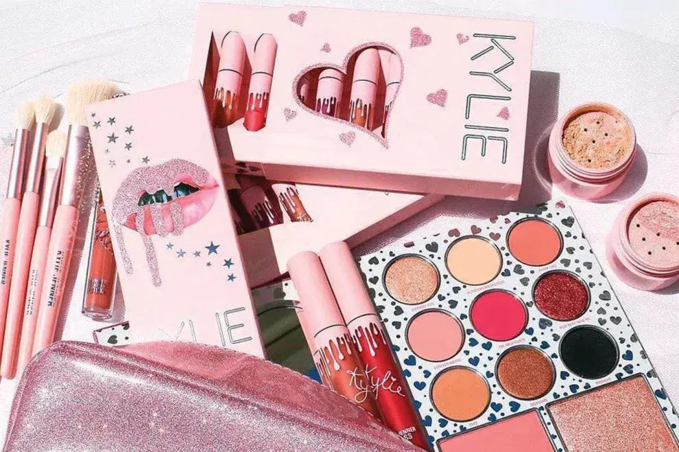 Los labiales de Kylie se volvieron un objeto de culto y sus kits son un must para las fanáticas.