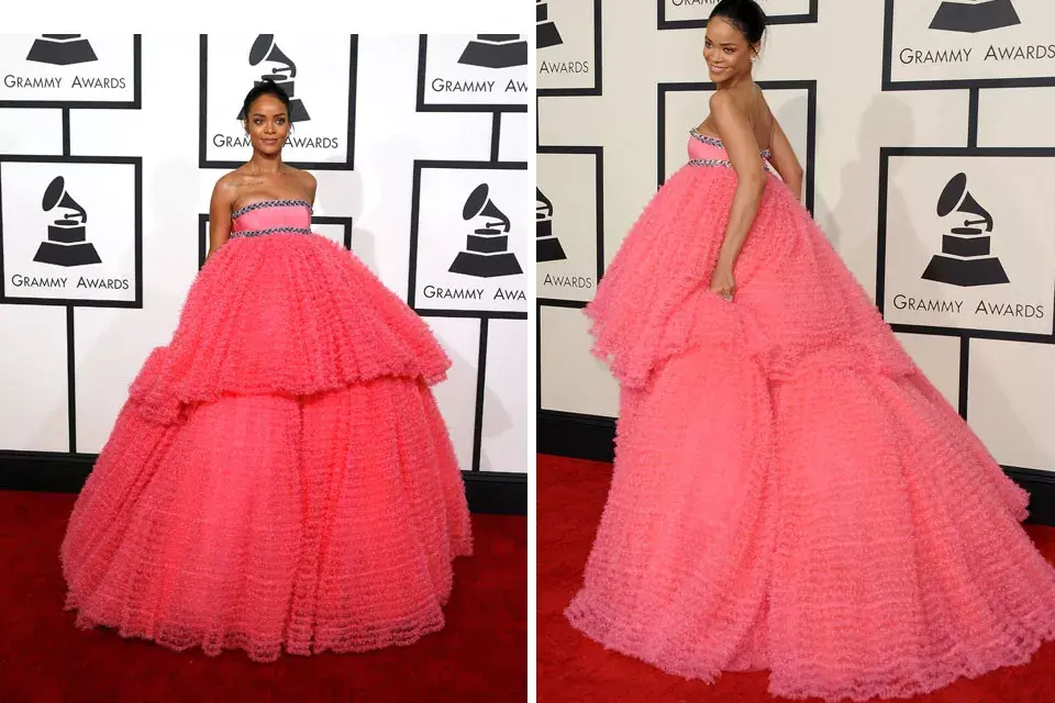 Rihanna, divina, con un vestido de la colección de Alta Costura primavera 2015 de Giambattista Valli: mucho volumen y mucho tul para un diseño con escote palabra de honor