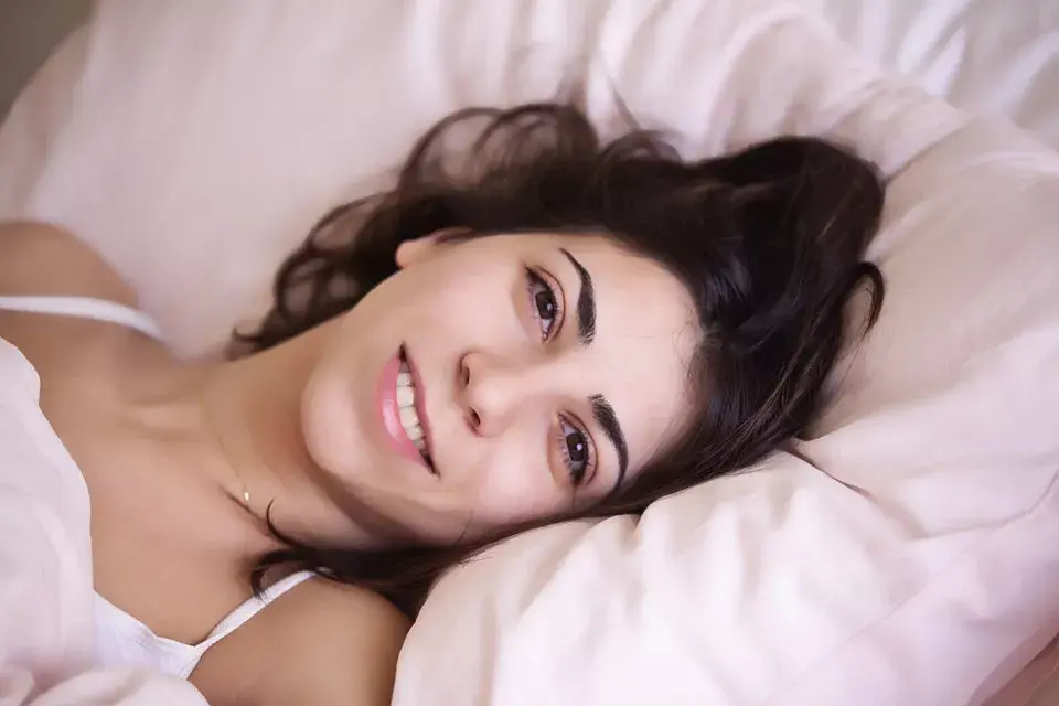 Dormir bien es vital para tene un cutis radiante