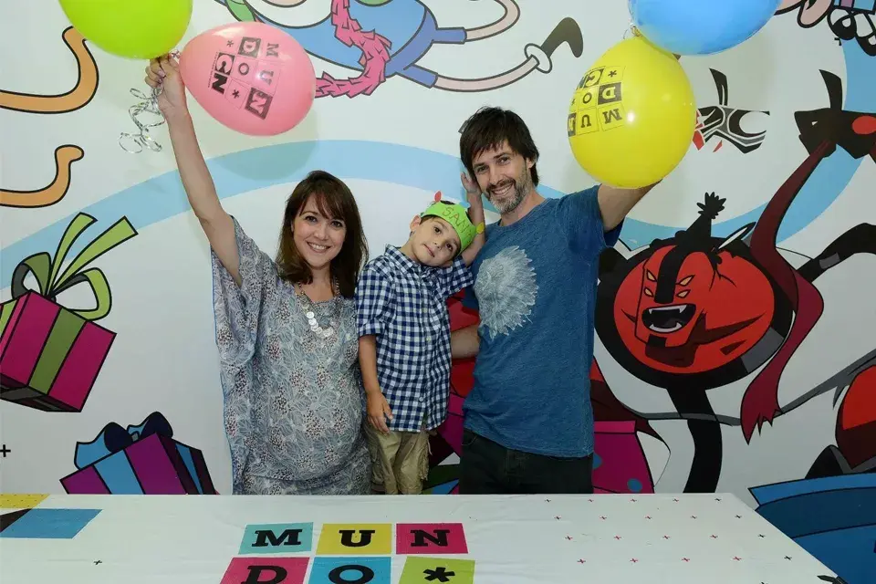Valeria Gastaldi, a punto de ser mamá por segunda vez, eligió Mundo Cartoon Network para festejar el quinto cumpleaños de su hijo Santino