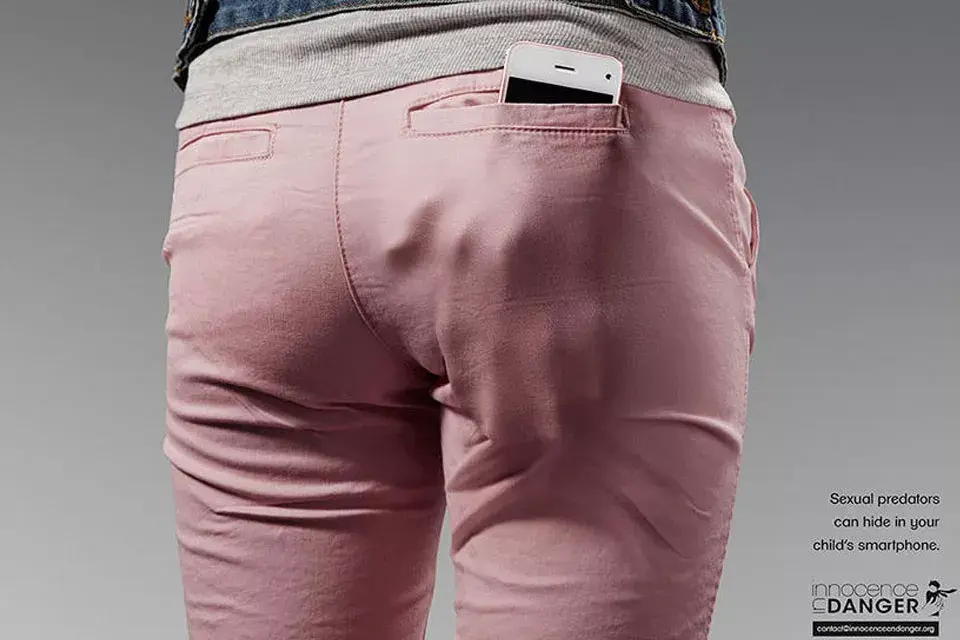 Los acosadores sexuales pueden esconder en el celular de tus hijos, predica esta campaña