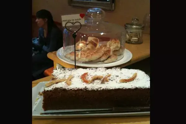 Su especialidad: las distintas variedades de café y los frappé