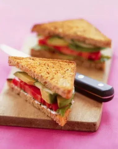 El elegido: sandwich de palta y tomate