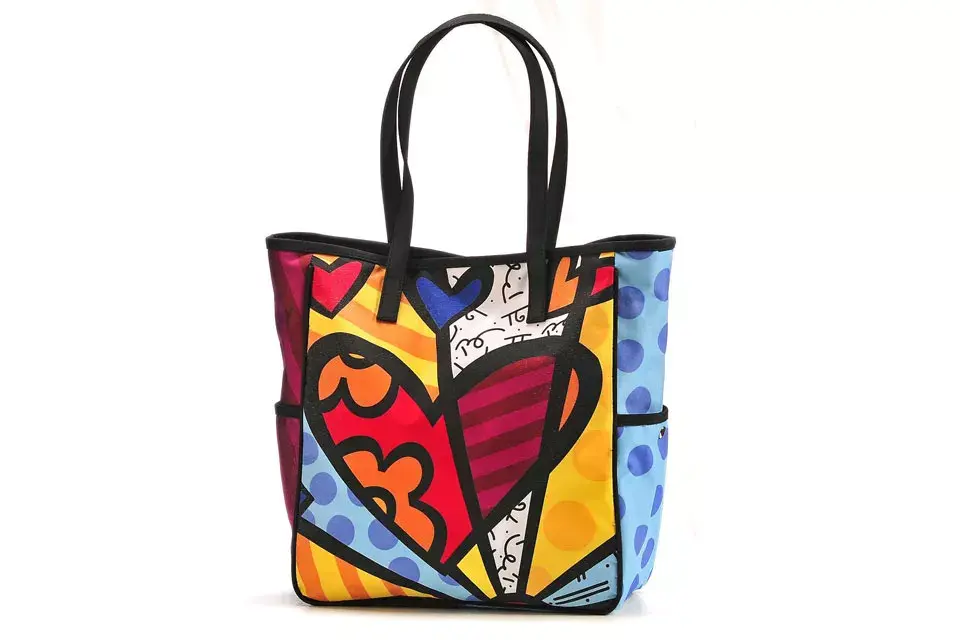 Bolso de Polyester y vinillo, (Brito by Walmer, $1173)