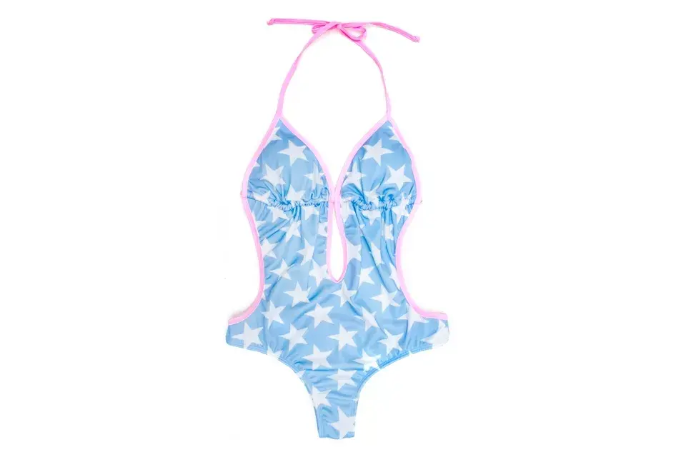Trikini estampado estrellas (Sweet Victorian By Mery del Cerro, $923)