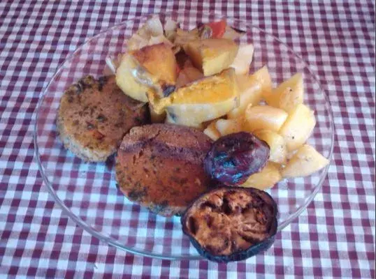 Ricas hamburguesas de quinoa a la parrilla