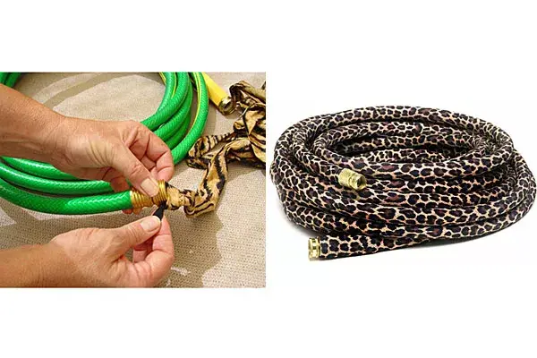Una manguera muy fashion, con estampa de animal print ¿la tendrías en tu jardín?