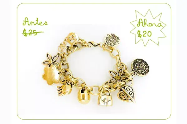 Pulsera dorada con dijes (Nina Piu)