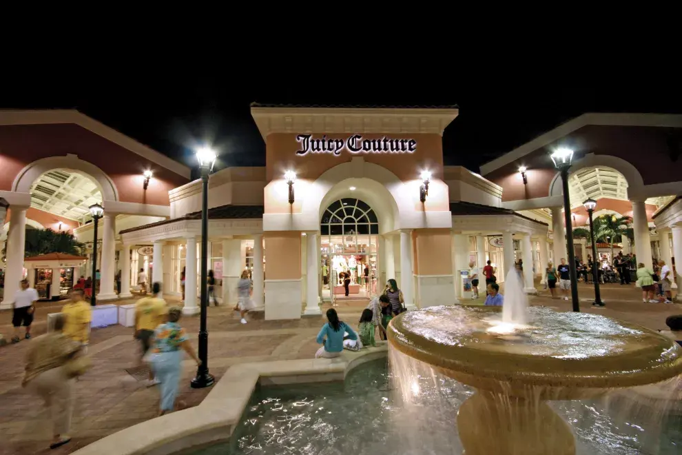 Poco habitual en Estados Unidos, los Premium Outlets de Orlando cierran a las 23, para poder ir de compras después de los parques