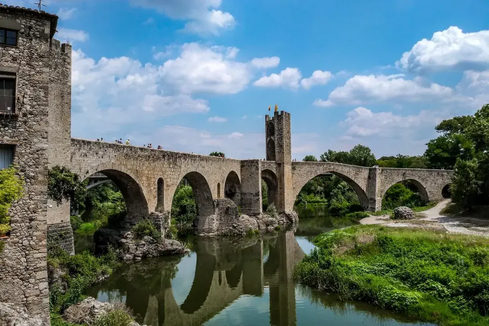 Besalú, uno de los pueblos más encantadores del continente europeo.