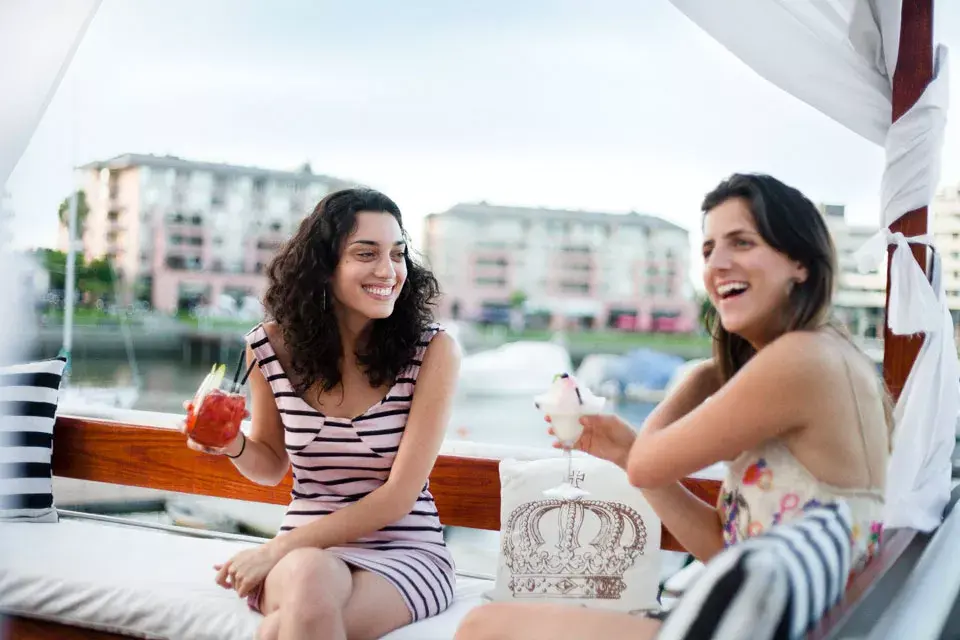 El trago de la casa, Benedicto