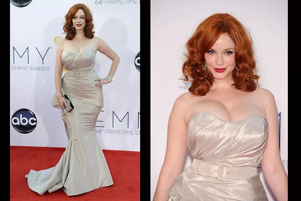 Christina Hendricks lució su cuerpo curvilíneo en un vestido de Christian Siriano color gris plata y destacó su cintura con un cinturón ancho