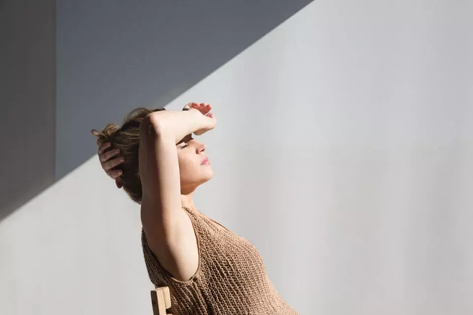 TOP LARGO DE HILO ORGÁNICO (CÚBREME, $1700).