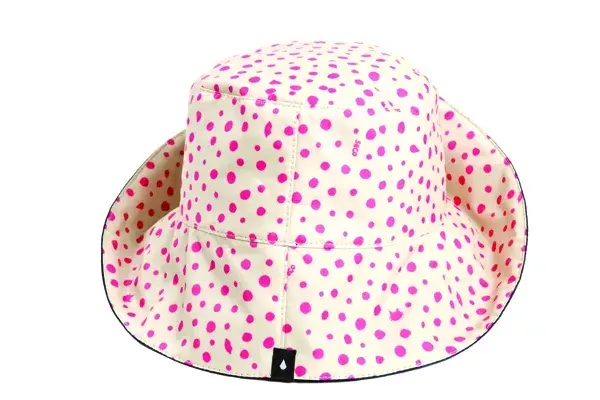 Sombrerito a lunares (Seco, $135)