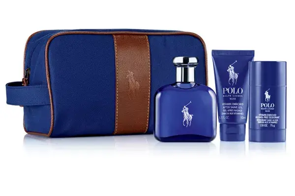 Cofre Polo Blue con fragancia de 75 ml., gel after shave de 50ml, desodorante y trousse ($375)