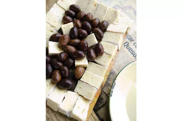 Los puestos del Puerto de Frutos se multiplicaron y también florecieron nuevos polos gastronómicos