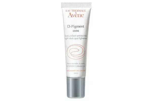D-pigment, de Avene, propone un trío de activos despigmentantes, que actúan en conjunto con agua termal  para el tratamiento de las manchas en la piel ($220)
