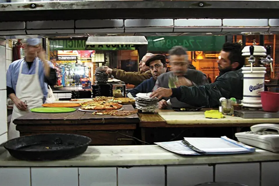 Angelín es la elegida por sus pizzas de muzzarella y la denominada canchera (con salsa de tomate)