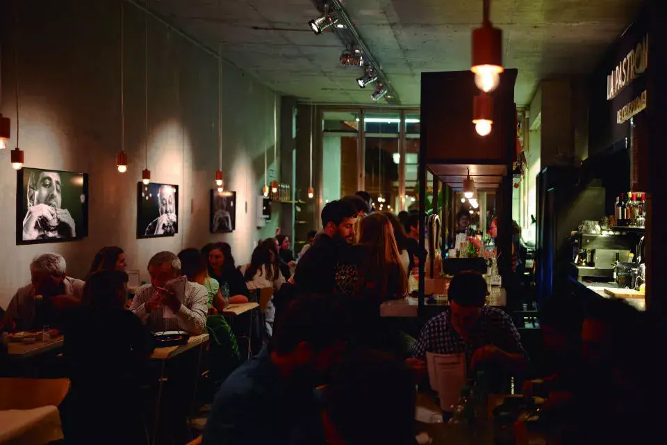 Los miércoles, además de comida gluten free, disfrutá de un DJ en vivo