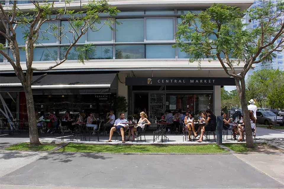 Las mesitas divinas para comer al aire libre