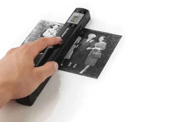 Un escaner súper práctico para llevar a donde sea. Otra ventaja: no ocupa lugar en el escritorio