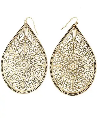 Aros en forma de gota. Luna Garzón, $73