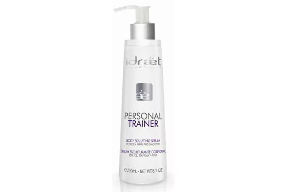 Personal Trainer es un serum corporal que imita los efectos de los ejercicios de resistencia (carreras, ciclismo y natación), reduciendo la acumulación de grasas, mejorando la tonicidad muscular y remodelando el cuerpo. Idraet Personal Trainer x 200 ml, $570