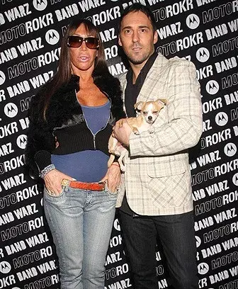 Fueron todos: Moria, su novio y ¡su perrito!