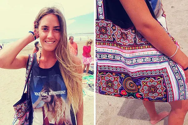 Remera estampada y maxibolso  bien colorido para llevar de todo