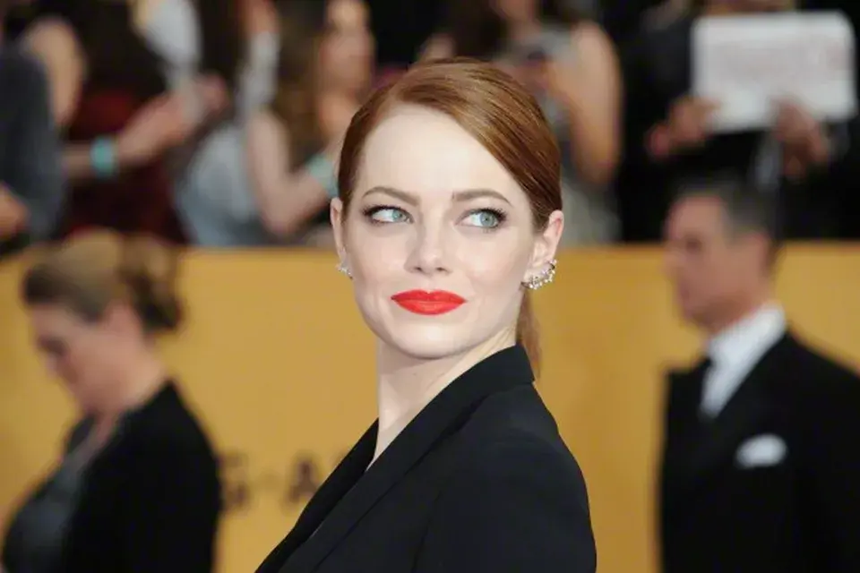 Siempre perfecta, Emma Stone enamora a las cámaras