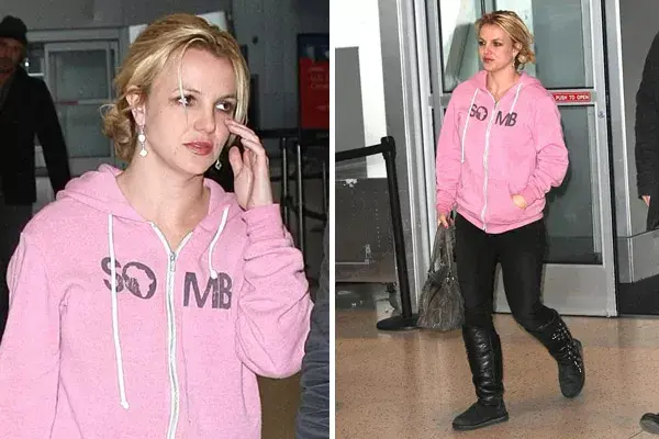 Cada vez es más difícil encontrar una foto de Britney Spears con un mínimo de estilo... la campera canguro rosada no es muy favorecedora que digamos
