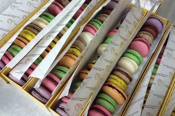 ¡No podían faltar los macarons!