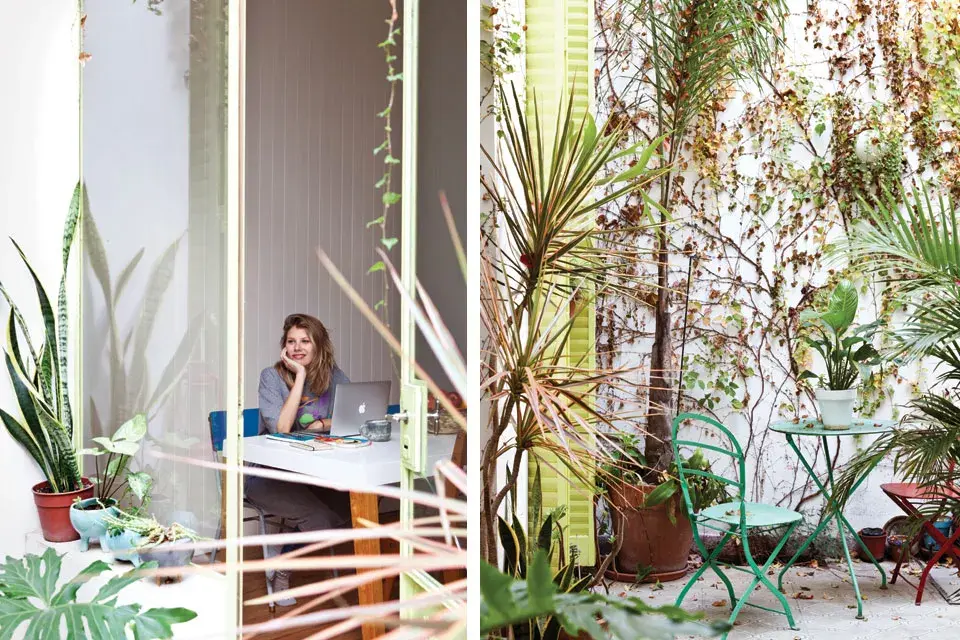 Vicky se ocupa mucho de sus plantas. Este año, el limonero la sorprendió. Está en el patio del segundo piso, su lugar preferido de la casa. 