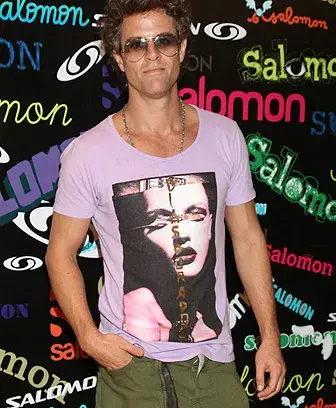 Mike Amigorena estuvo presente en el desfile de presentación de la temporada 2010 de Salomon y Wilson.