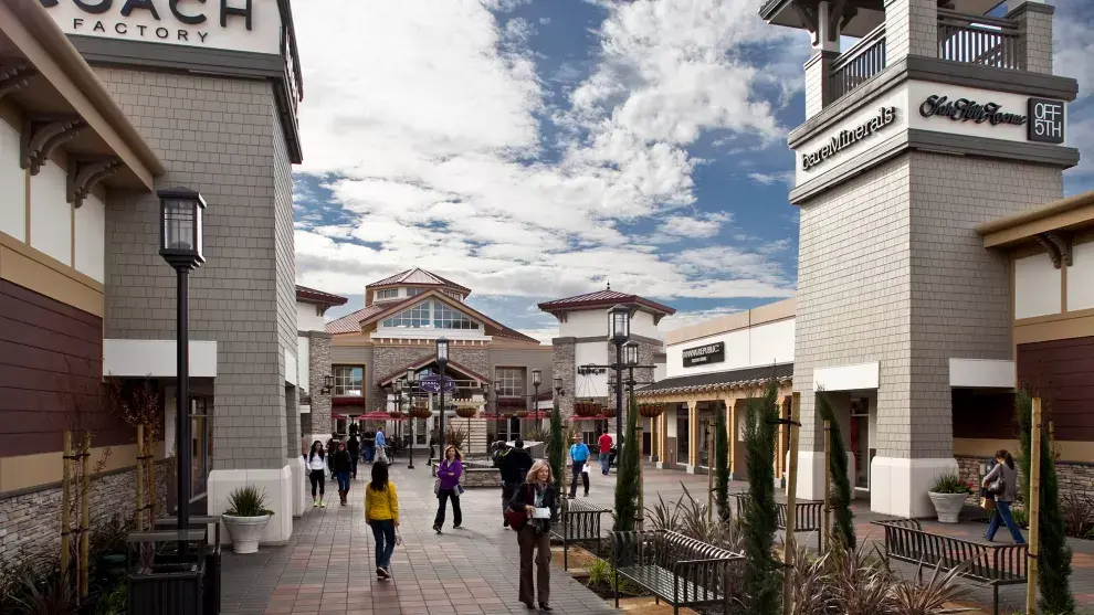 San Francisco Premium Outlets, recientemente renovado