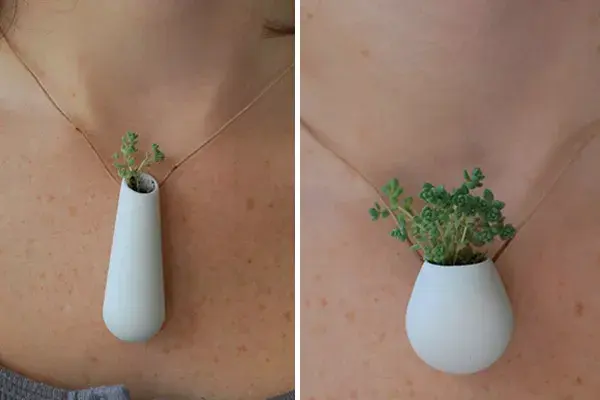 ¿Te gustan las plantas? ¿Por qué no llevarlas encima entonces? ¿Qué te parecen estos collares con pequeñas macetas?