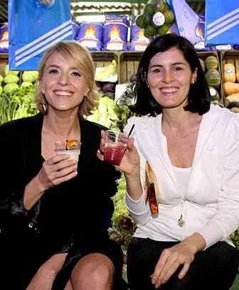 Carla Peterson se tomó algo fresco junto a Jazmín Rodríguez, en el evento de Adidas.