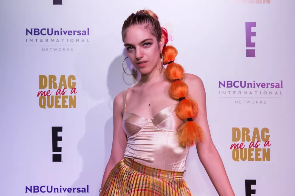 Naomi Preizler se la jugó -como siempre- con una trenza de globos anaranjados en el evento de Drag Me As a Queen de E Entertainment