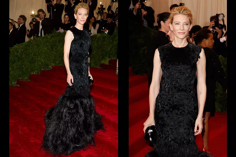 Plumas y más plumas: Cate Blanchett, fiel a Alexander McQueen, se inclinó por un importante vestido negro de esta firma de la última temporada