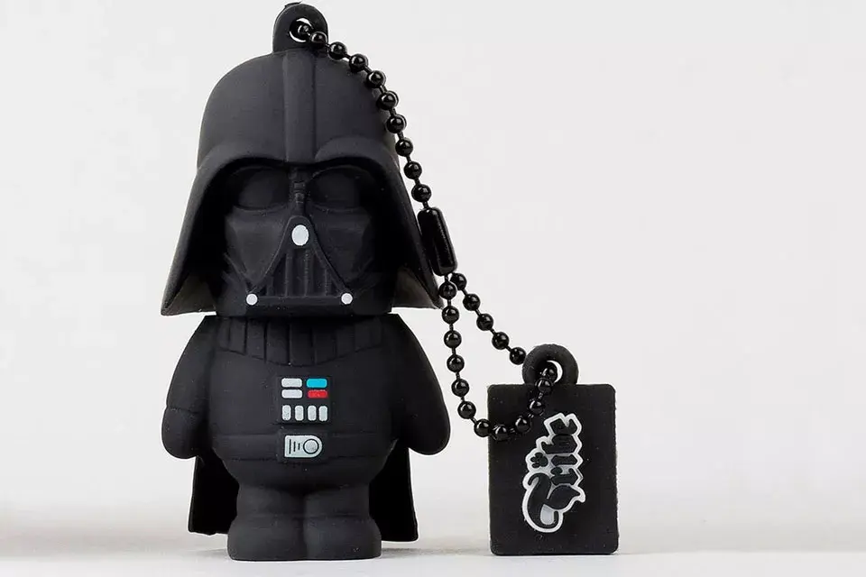 ¡Un USB de Darth Vader! para guardar archivos con mucha onda