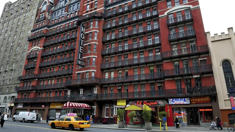 El Chelsea, en NY, un hotel con letra y música