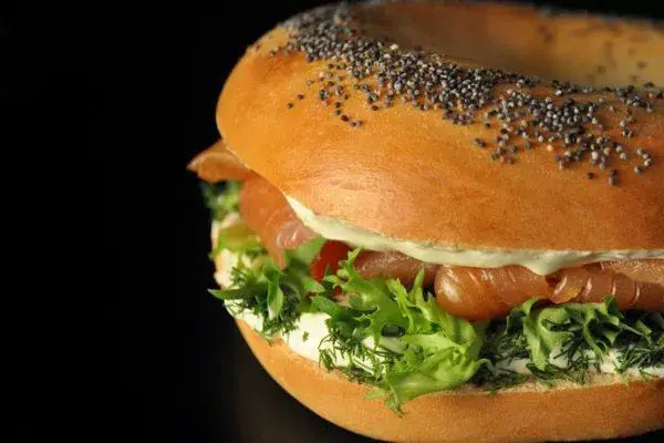 Bagel de salmón en So Bagel