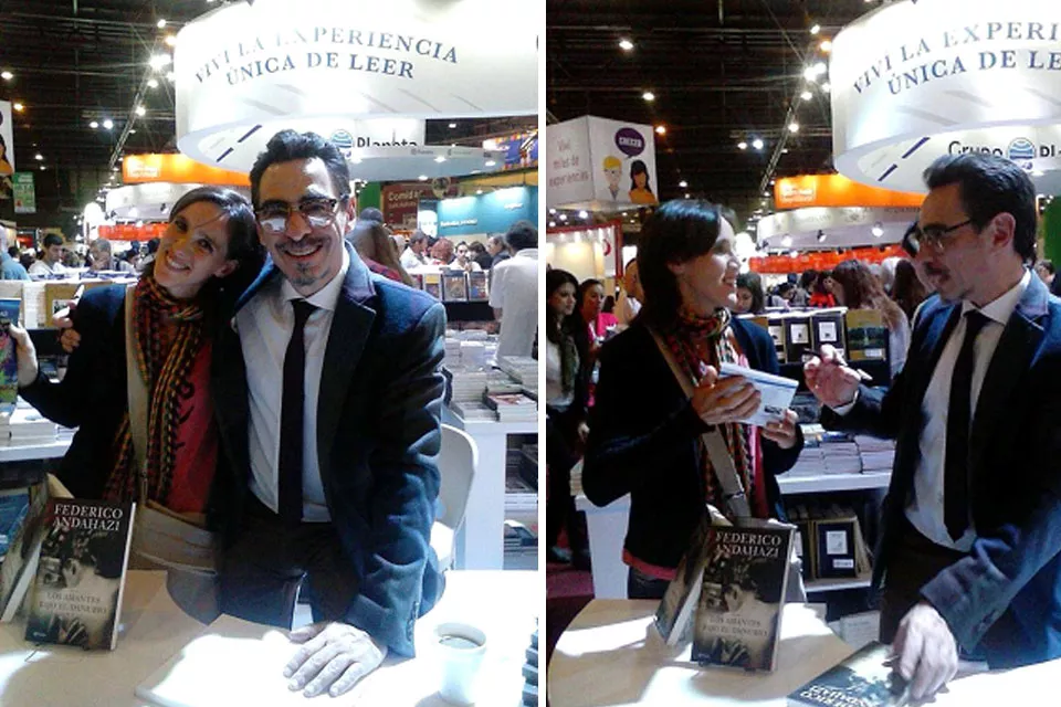 El escritor argentino en la Feria Internacional del Libro de Buenos Aires
