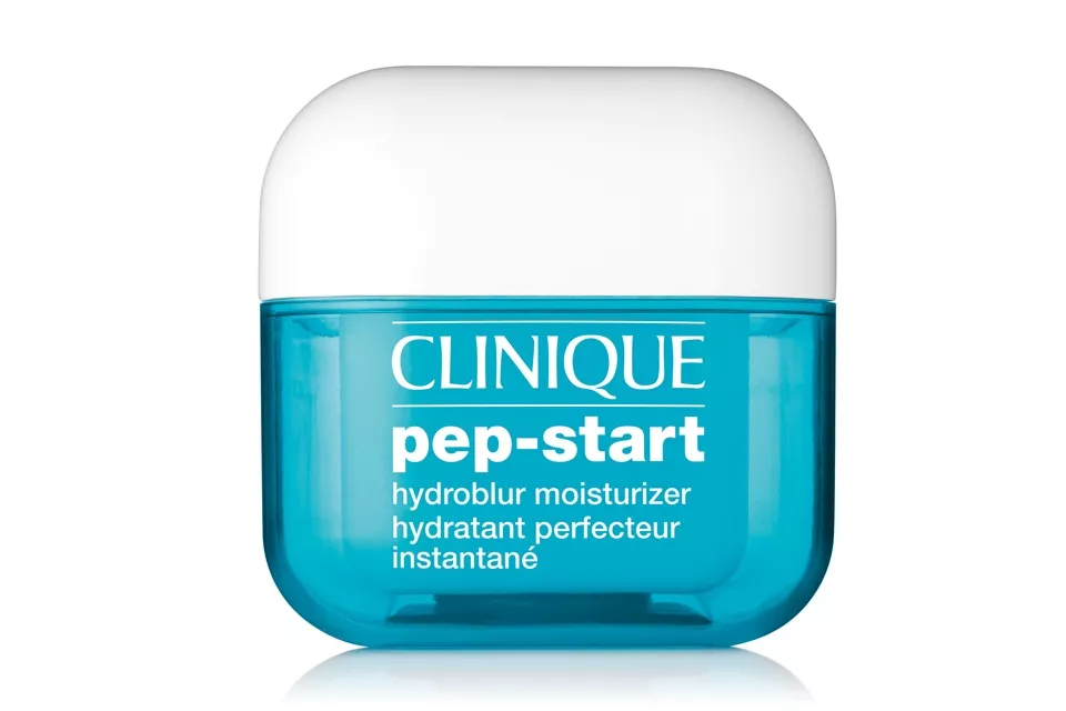 Pep-Start HydroBlur Moisturizer. Hidratante para todo el día, liviano, prepara la piel para el maquillaje, disimula imperfecciones y controla la oleosidad. $1.300, Clinique